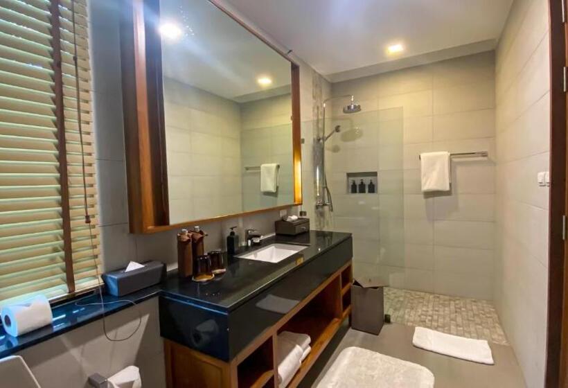 Avani Ao Nang Cliff Krabi Resort