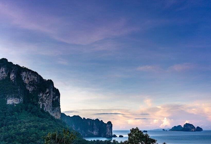 Avani Ao Nang Cliff Krabi Resort