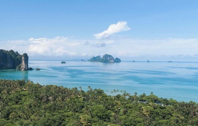 Avani Ao Nang Cliff Krabi Resort
