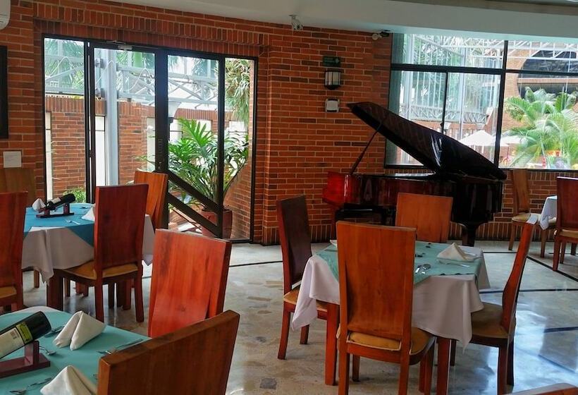 Casa Morales Hotel Internacional Y Centro De Convenciones