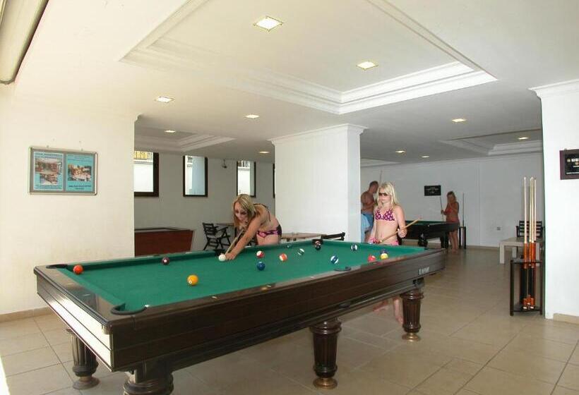 Club Anastasia   Family