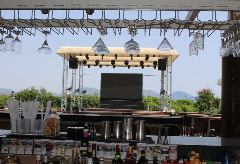 Hilton Dalaman Sarigerme Resort & Spa