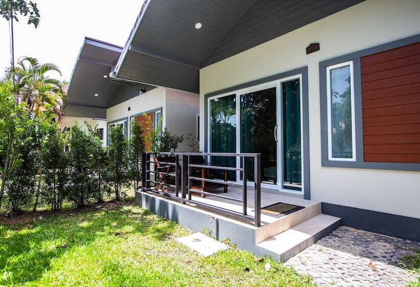 בית מלון כפרי Adarin Beach Resort