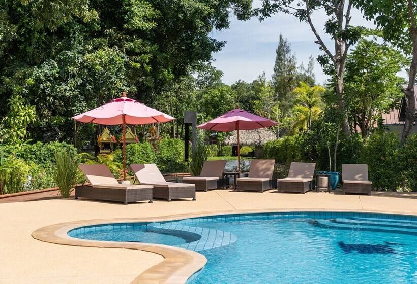 בית מלון כפרי Adarin Beach Resort