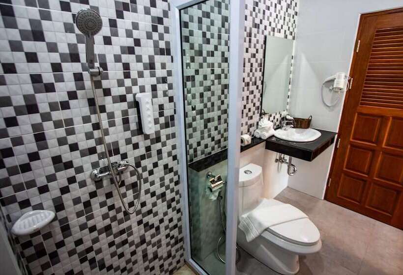 בית מלון כפרי Adarin Beach Resort