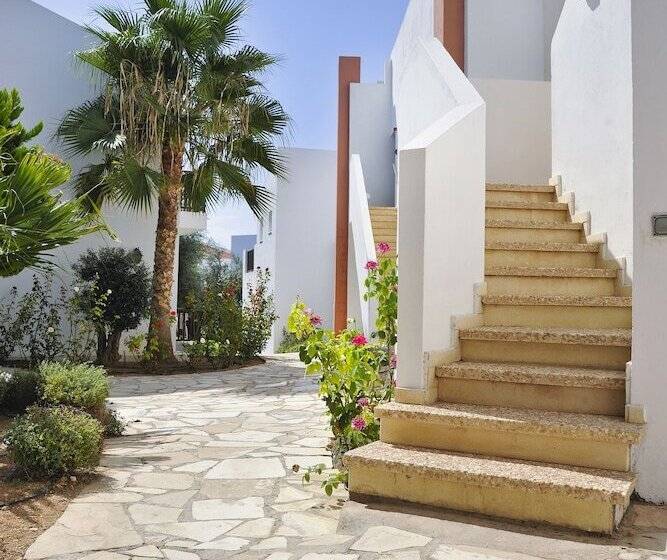 Akti Beach Hotel & Village Resort