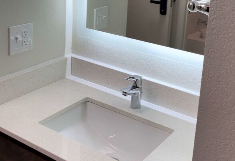 هتل Sleep Inn & Suites