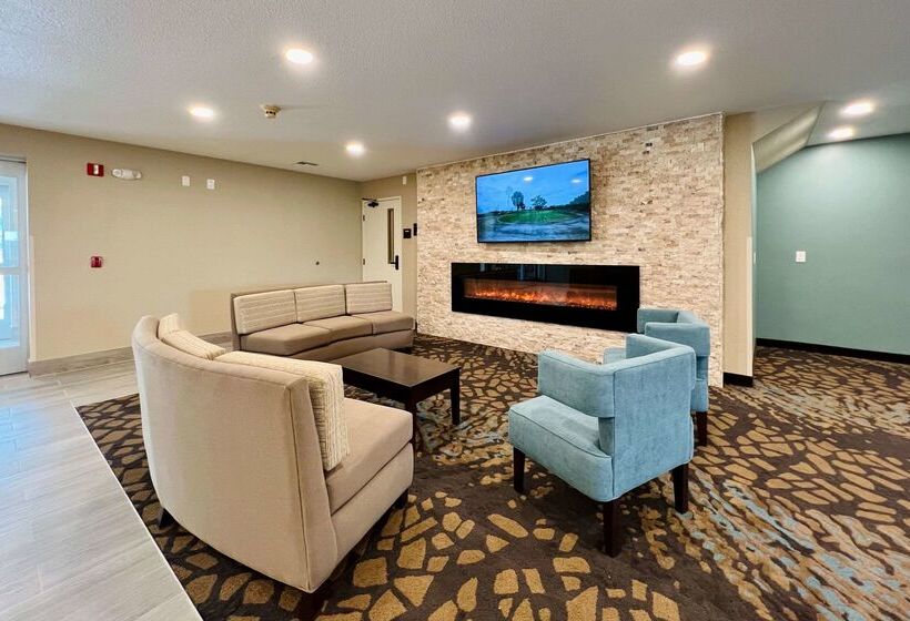Отель Sleep Inn & Suites