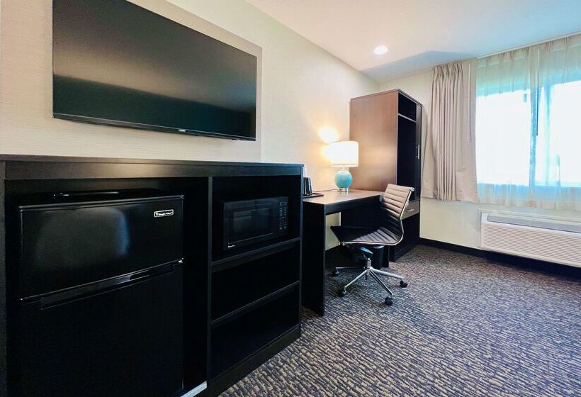 Отель Sleep Inn & Suites