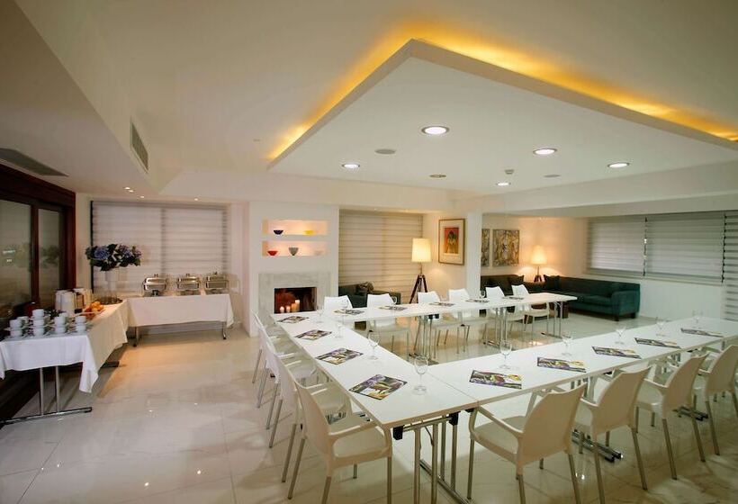 Anemi Hotel & Suites