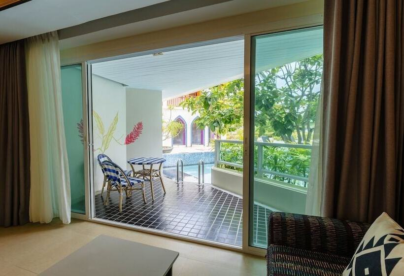 Отель Anyavee Tubkaek Beach Resort