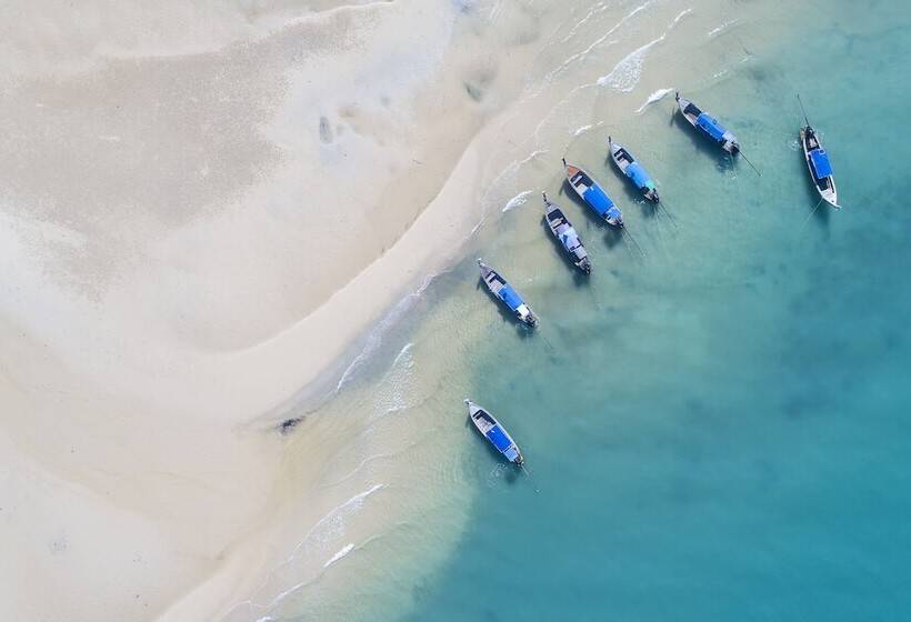 هتل Anyavee Tubkaek Beach Resort