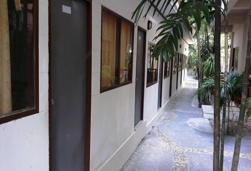 Отель Samui Beach Hostel