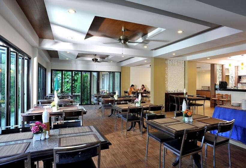 酒店 Baan Karon Resort