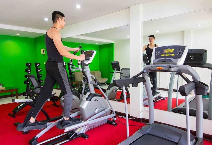 酒店 Baan Karon Resort