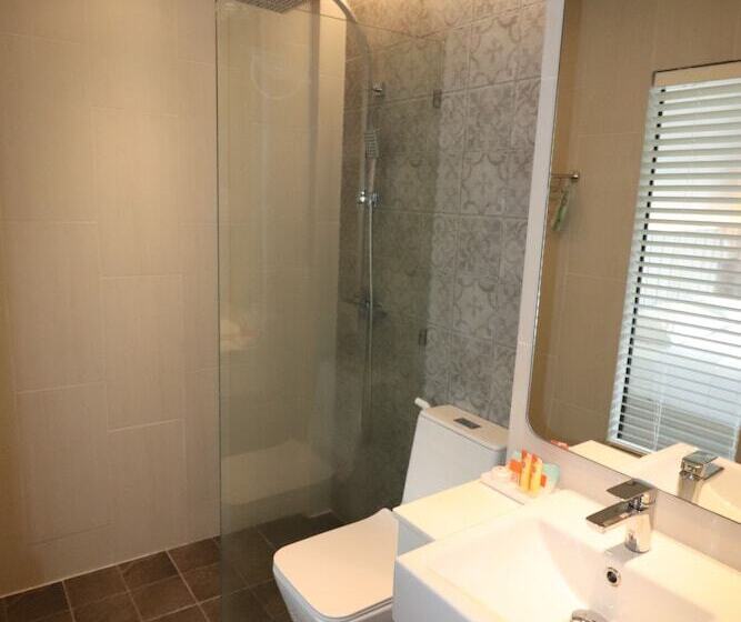 酒店 Baan Karon Resort