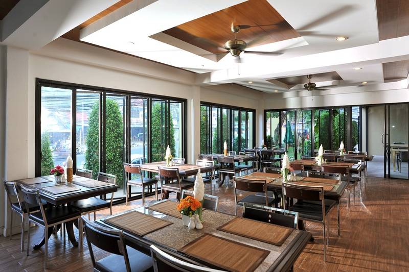 酒店 Baan Karon Resort