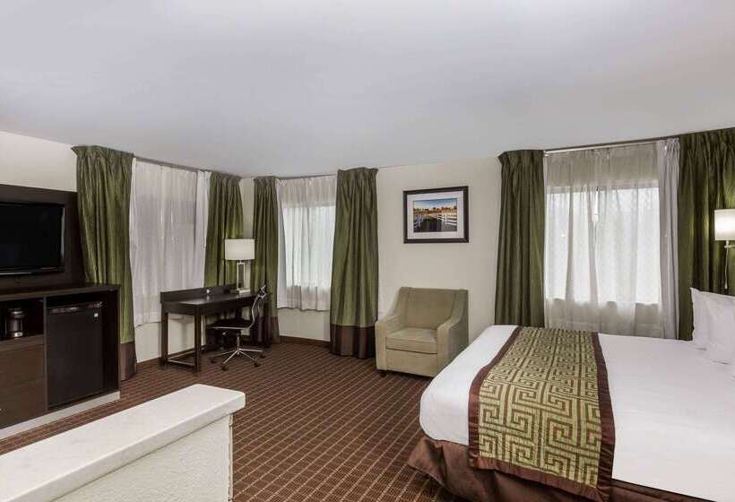 فندق Baymont By Wyndham Louisville South I 65
