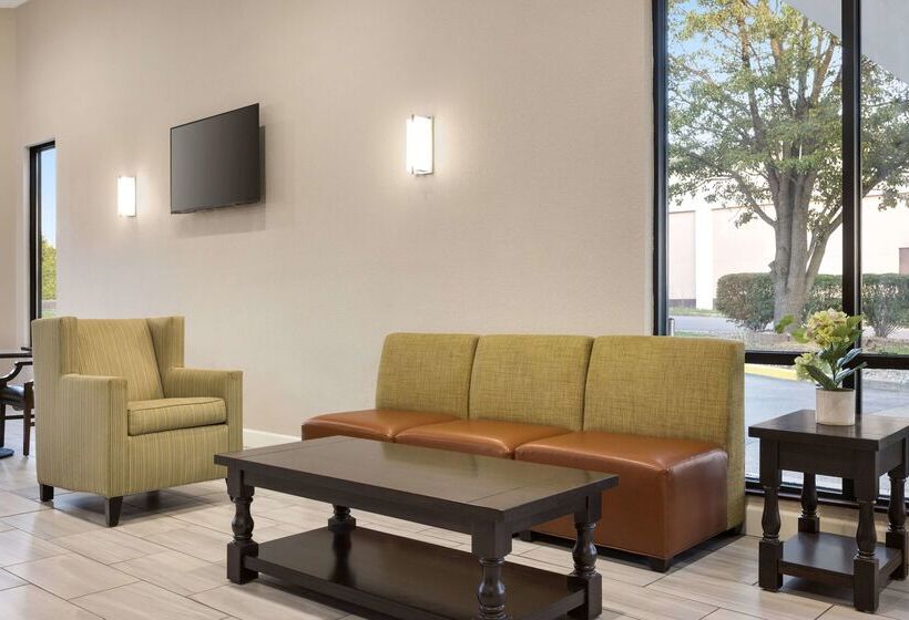 Отель Baymont By Wyndham Winchester