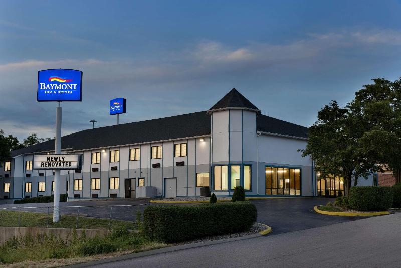 Отель Baymont By Wyndham Winchester