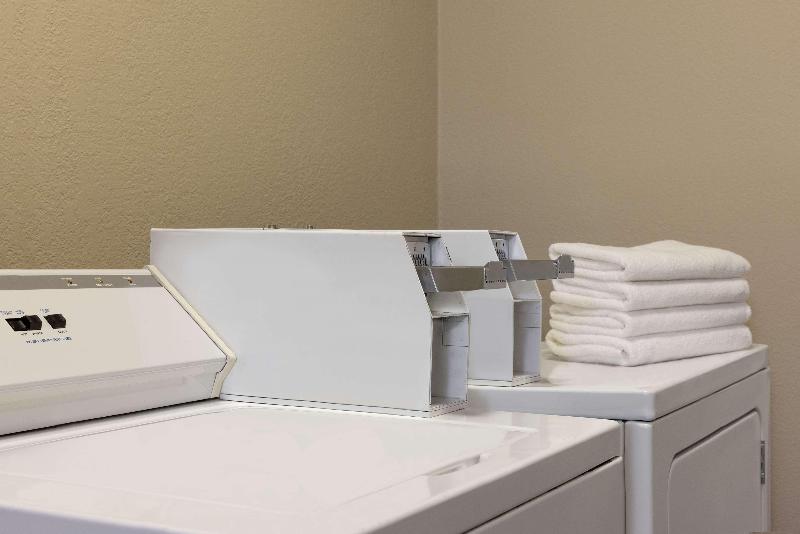 Отель Baymont By Wyndham Winchester