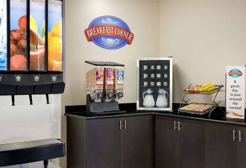 Отель Baymont By Wyndham Winchester