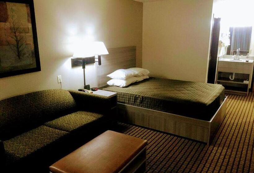 فندق Bearcat Inn And Suites