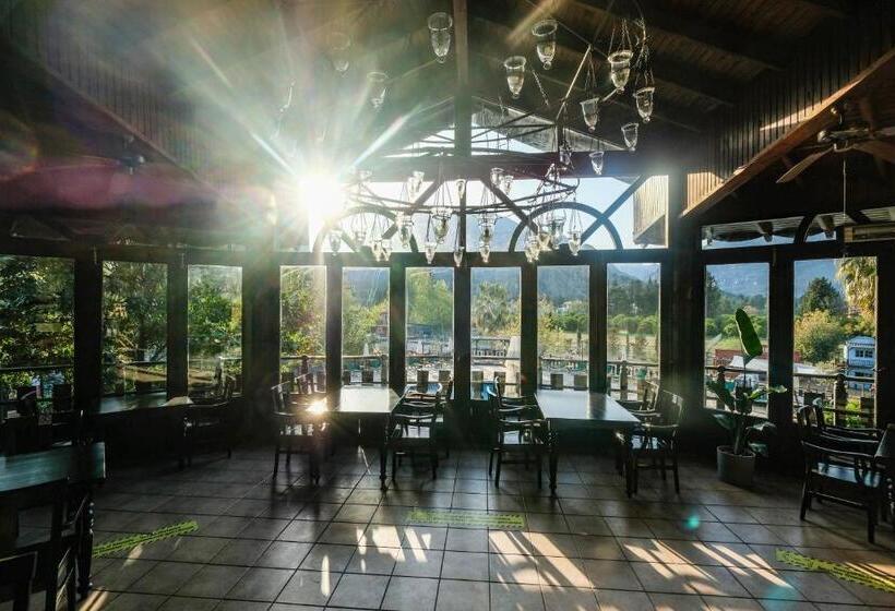 ホテル Berke Ranch & Nature