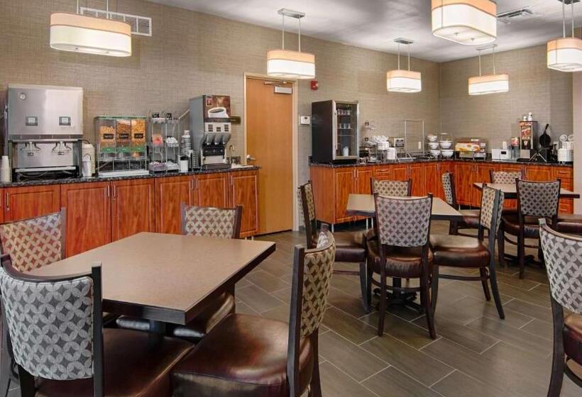 בית מלון כפרי Best Western Plus Blaine At The National Sports Center