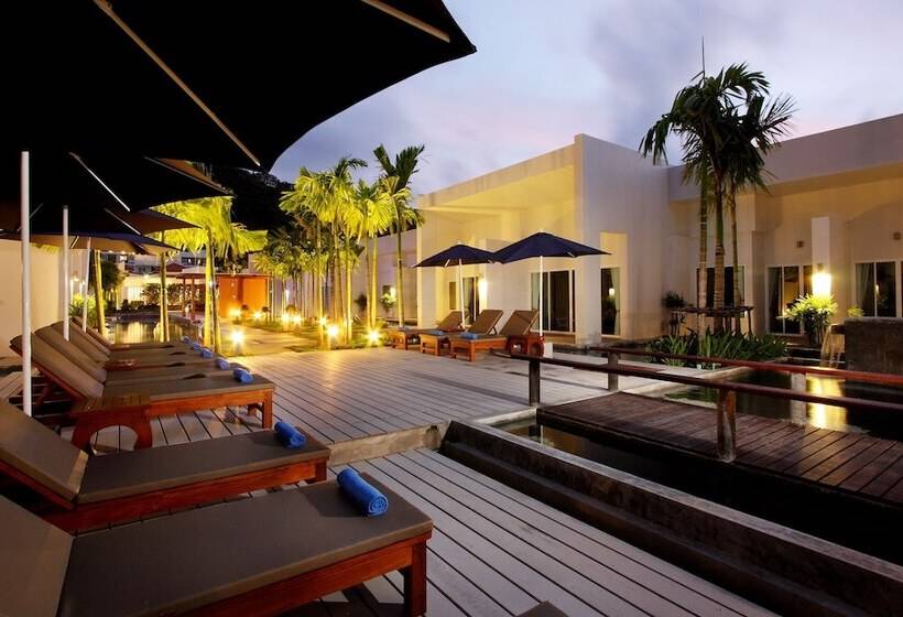 בית מלון כפרי Blu Pine Villa & Pool Access