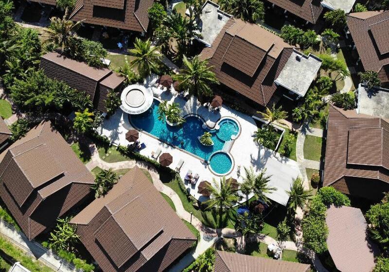 בית מלון כפרי Blu Pine Villa & Pool Access