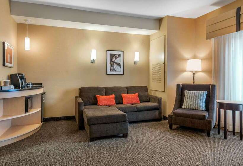 Cambria Hotel Akron   Canton Airport