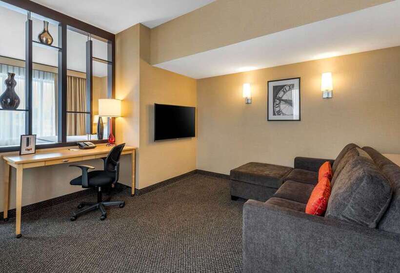 Cambria Hotel Akron   Canton Airport