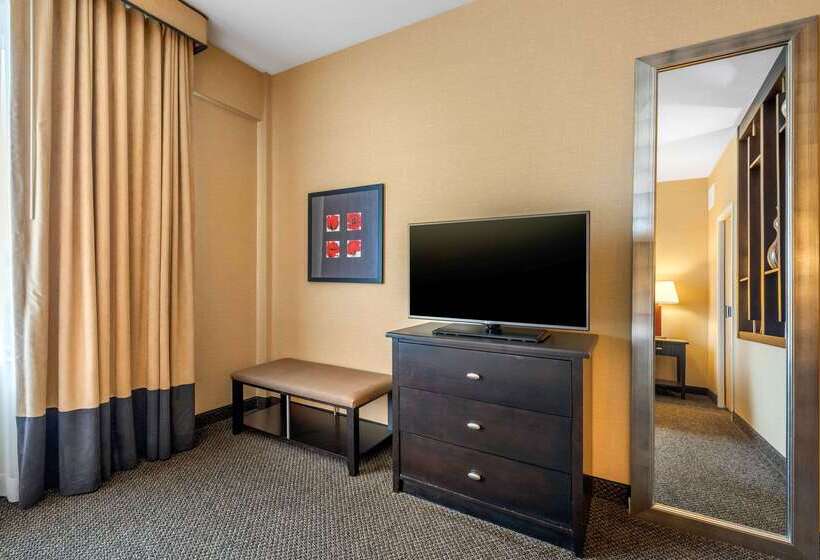 Cambria Hotel Akron   Canton Airport