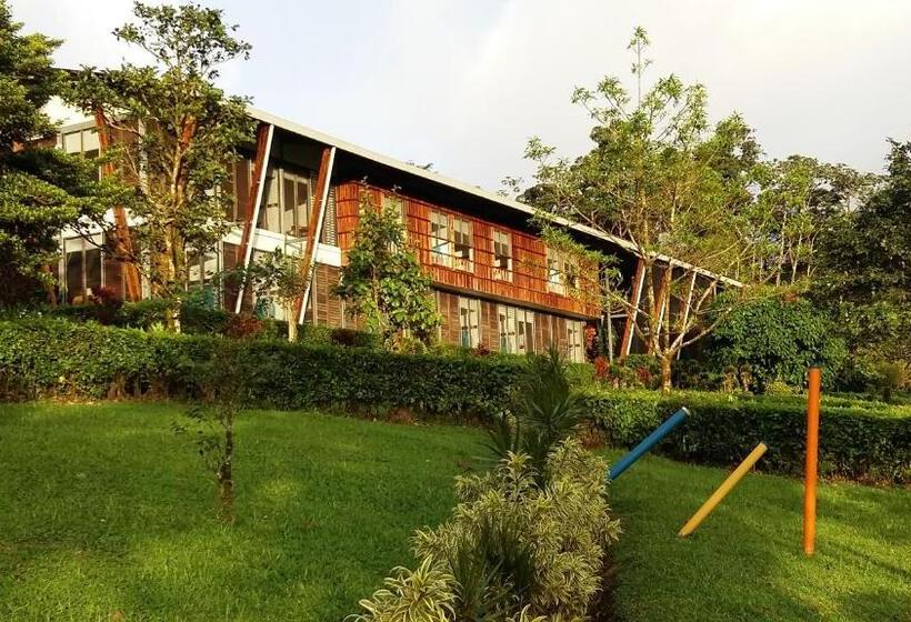 Hotel Celeste Mountain Lodge