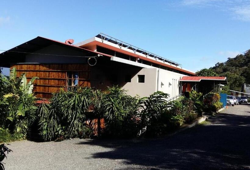 Hotel Celeste Mountain Lodge