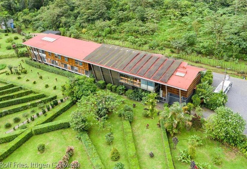 Hotel Celeste Mountain Lodge