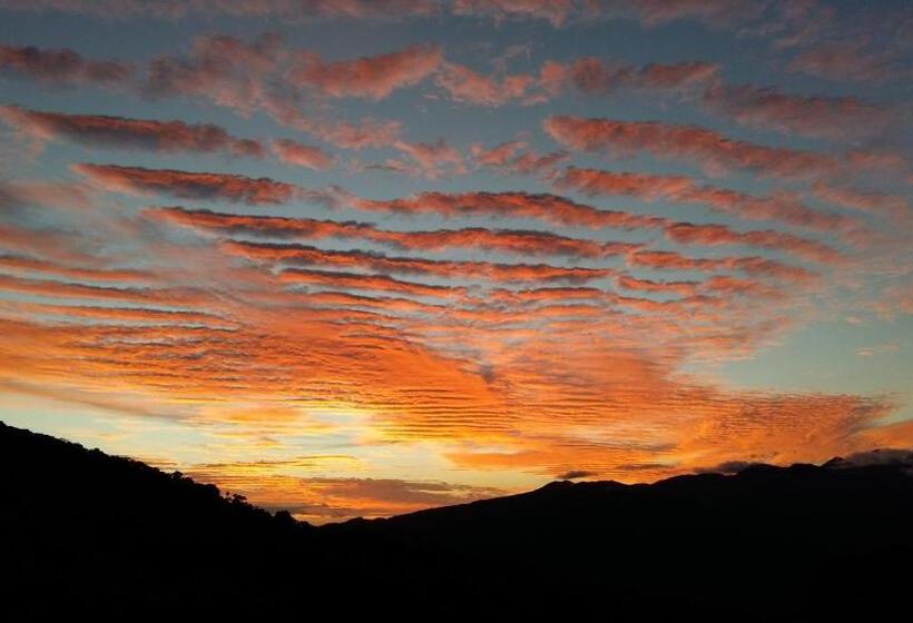 Hotel Celeste Mountain Lodge