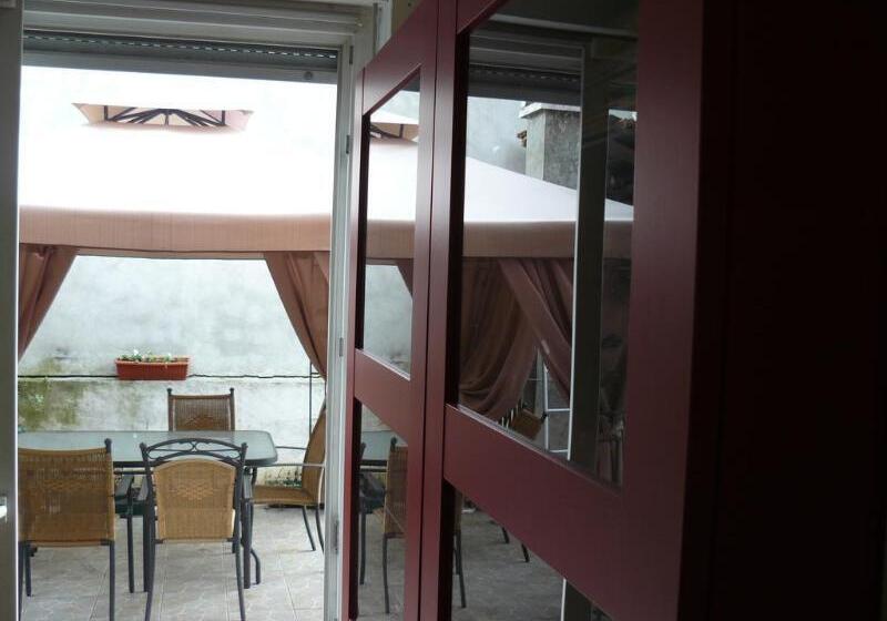 בית מלון כפרי Celic Art Apartments