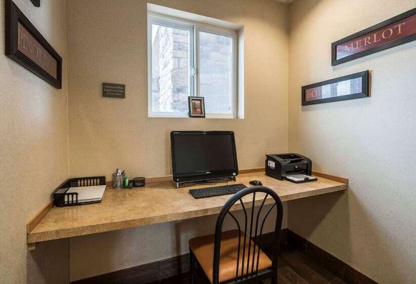 فندق Comfort Inn & Suites