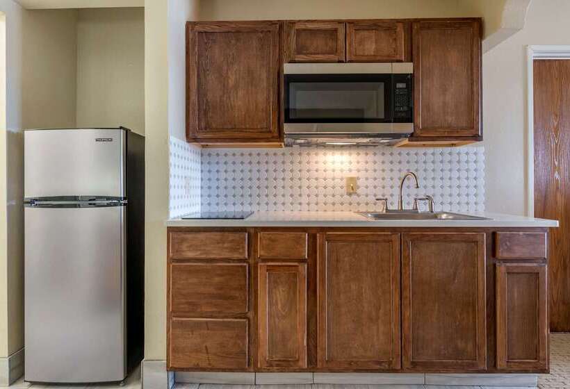 فندق Comfort Suites Auburn Hills Detroit