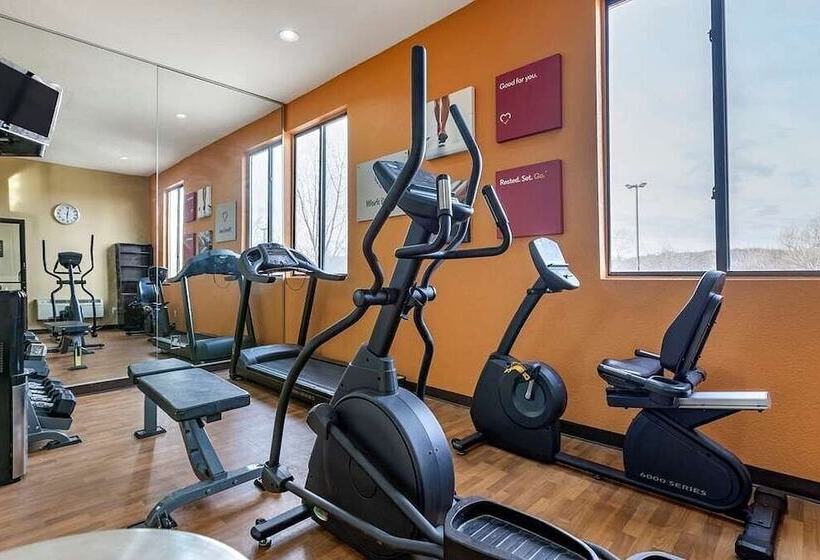 فندق Comfort Suites Auburn Hills Detroit