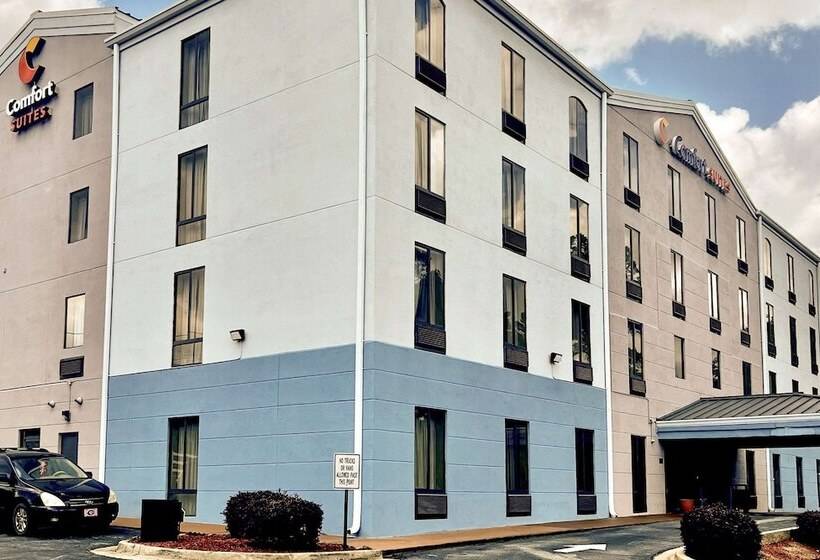 בית מלון כפרי Comfort Suites Columbus State University Area