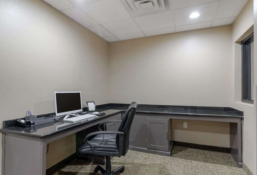 בית מלון כפרי Comfort Suites Columbus State University Area