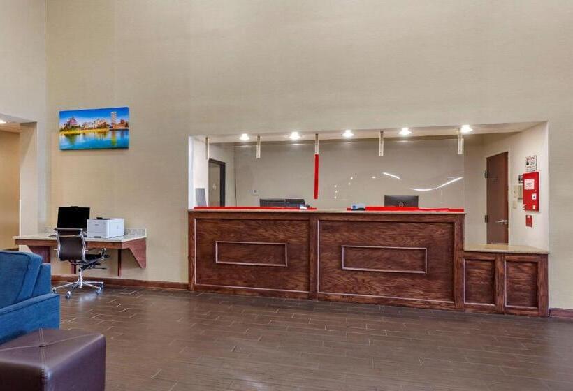 فندق Comfort Suites