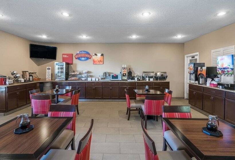 فندق Comfort Suites