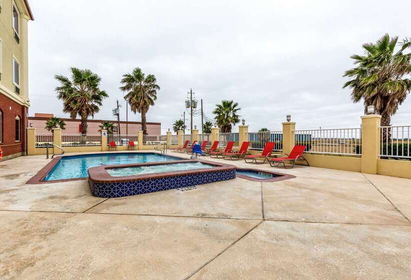 Отель Comfort Suites