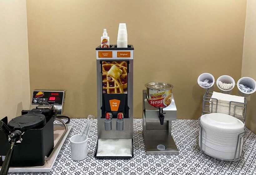 فندق Comfort Suites Kings Bay Naval Base Area