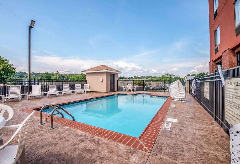 בית מלון כפרי Comfort Suites Pelham Hoover I 65