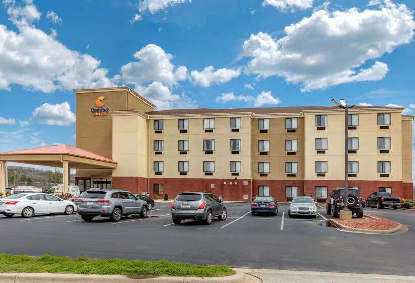 בית מלון כפרי Comfort Suites Pelham Hoover I 65
